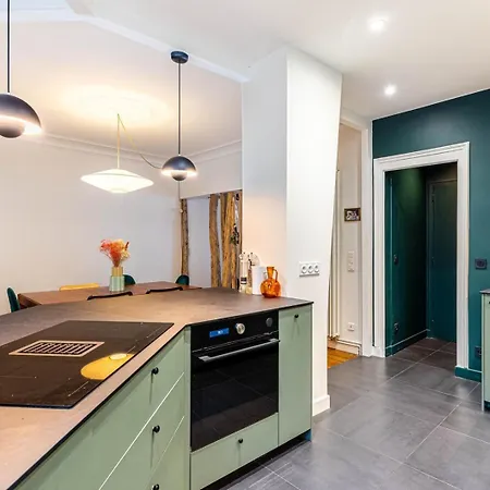 Guestready - Chic Escape Near Place De Clichy Παρίσι