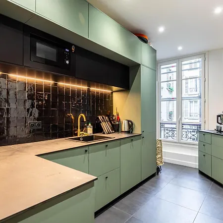 Guestready - Chic Escape Near Place De Clichy * Παρίσι