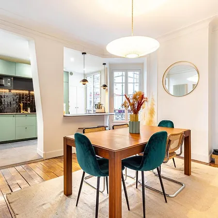 Guestready - Chic Escape Near Place De Clichy * Παρίσι